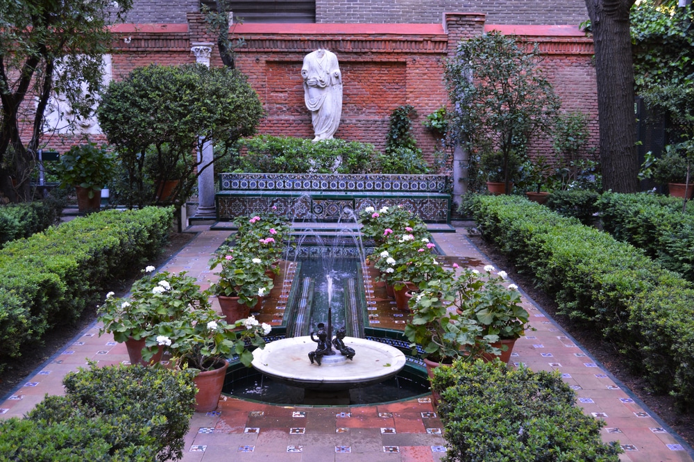 Jardín entrada al museo Sorolla de Madrid