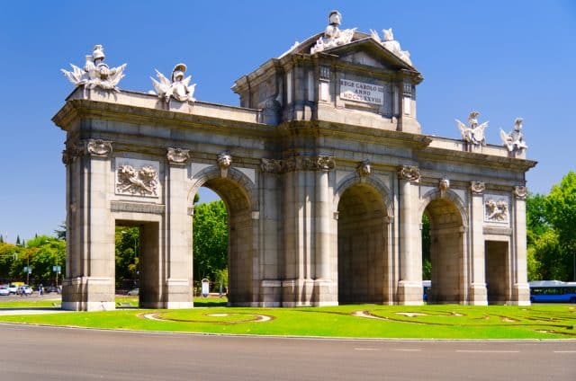 Puerta de alcalá monumento de Madrid